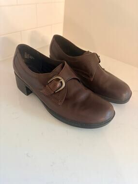 St. John's Bay Women's Brown Leather Block Heel Loafers Buckle Shoes Size 9M